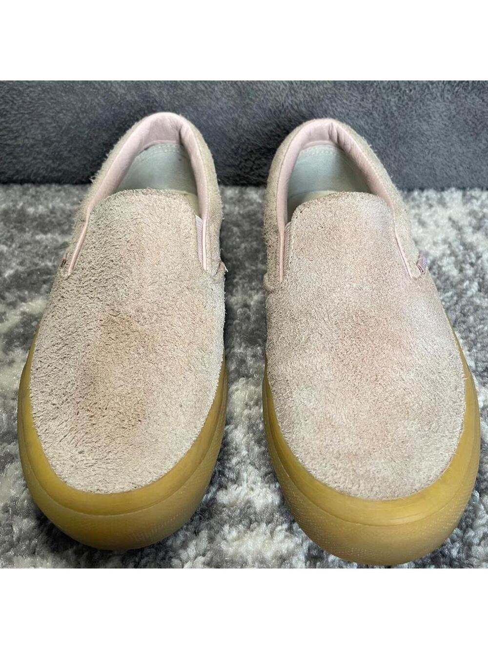 Vans Classic Slip-On Suede Shoes in Light Pink with Gum Sole